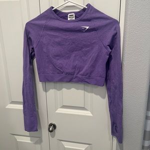 Gymshark crop. 💜